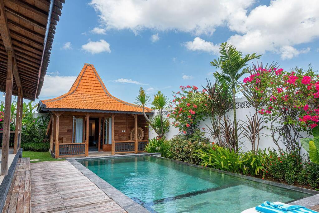 Berawa Canggu Stylish Joglo 3 Bedrooms Private Villa With Private Pool Экстерьер фото