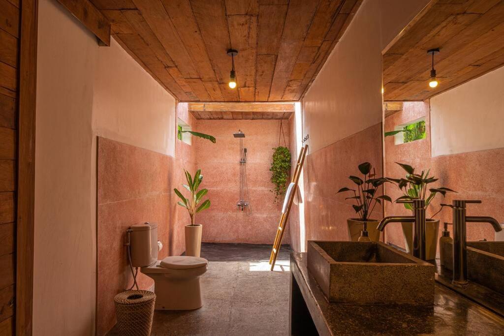 Berawa Canggu Stylish Joglo 3 Bedrooms Private Villa With Private Pool Экстерьер фото